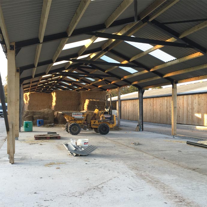 Farm stable contractors Warwickshire