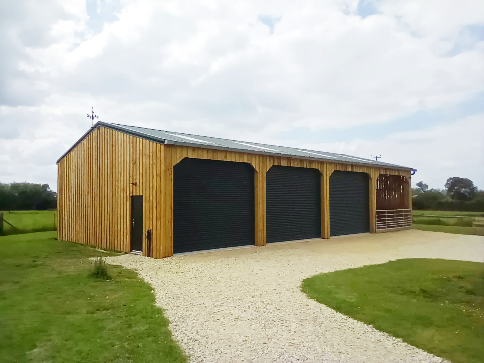 Timber framed farm building contractor Warwickshire