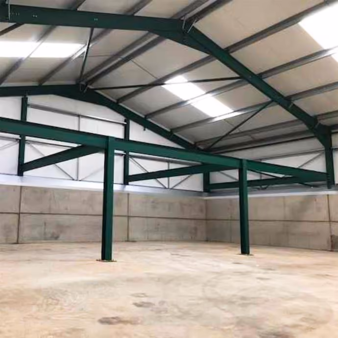 Steel framed farm building