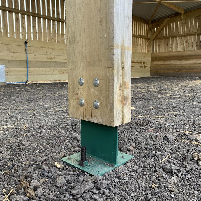 Farm stable contractors Warwickshire